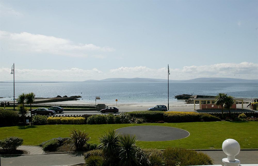 Galway Bay Hotel Conference & Leisure Centre Exterior foto